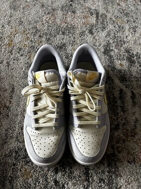 Nike Dunk Low “Easter”